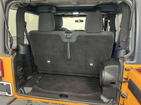 Used 2012 Jeep Wrangler Rubicon w/ Dual Top Group image 7