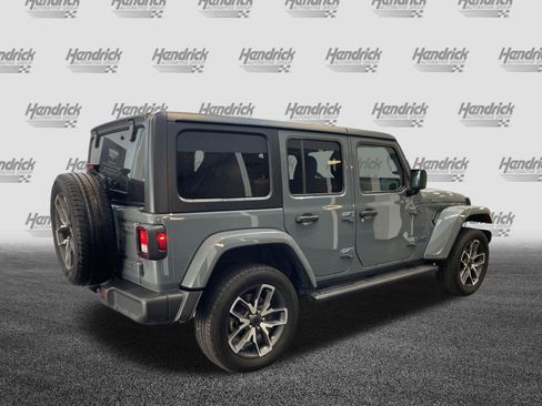 Used 2024 Jeep Wrangler Unlimited w/ Convenience Group AWD/4WD image 10