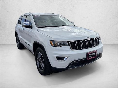 Used 2022 Jeep Grand Cherokee Limited image 3