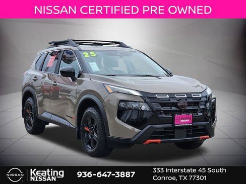 Certified 2025 Nissan Rogue SV AWD/4WD image 1