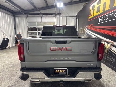 Used 2023 GMC Sierra 1500 SLT w/ SLT Premium Plus Package AWD/4WD image 14