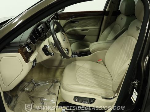 Used 2020 Bentley Mulsanne RWD image 36