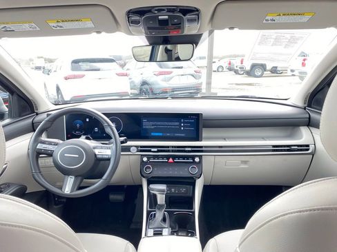 Used 2025 Hyundai Tucson SEL image 16