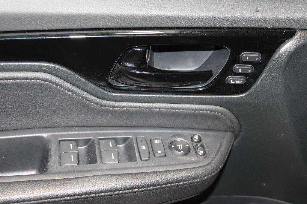 Used 2023 Honda Odyssey Elite image 6