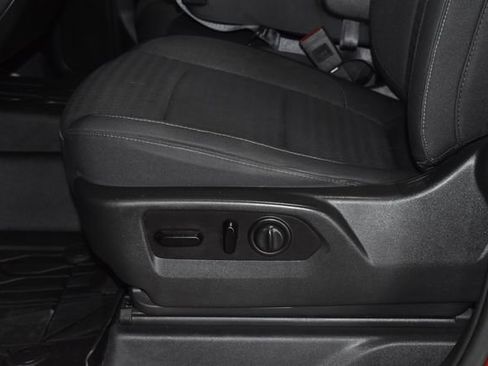 Used 2019 Chevrolet Silverado 1500 RST image 16