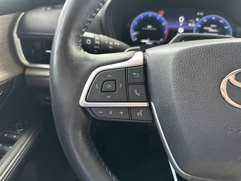 Used 2024 Toyota Grand Highlander Platinum image 29
