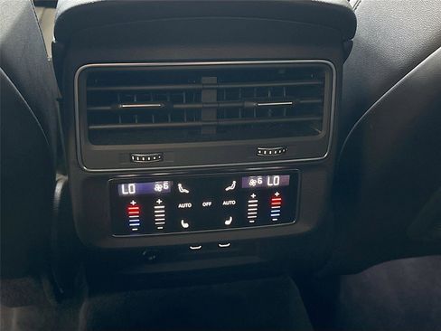 Certified 2025 Audi Q7 3.0T Premium Plus w/ Premium Plus Package AWD/4WD image 26