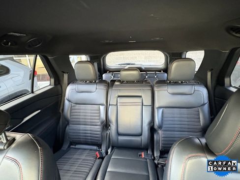 Certified 2025 Ford Explorer ST-Line w/ ST-Line Street Pack image 19
