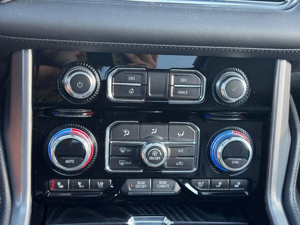 Certified 2023 GMC Yukon XL Denali AWD/4WD image 24