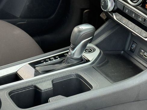 Used 2024 Nissan Sentra SV image 9