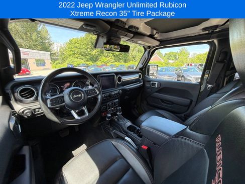 Used 2022 Jeep Wrangler Unlimited Rubicon w/ Xtreme Recon 35" Tire Package AWD/4WD image 13