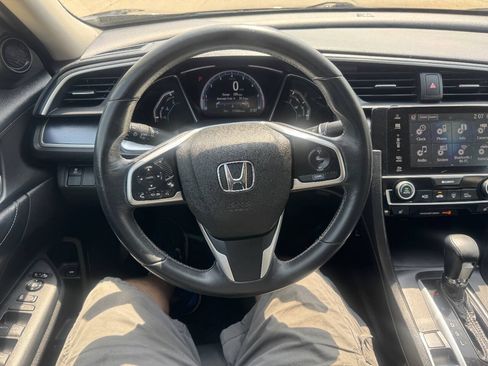 Used 2018 Honda Civic EX-L image 18
