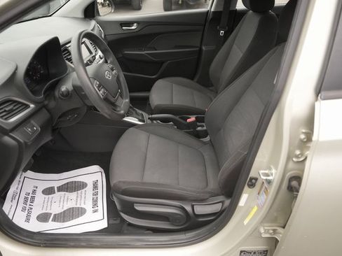 Used 2018 Hyundai Accent SE image 9