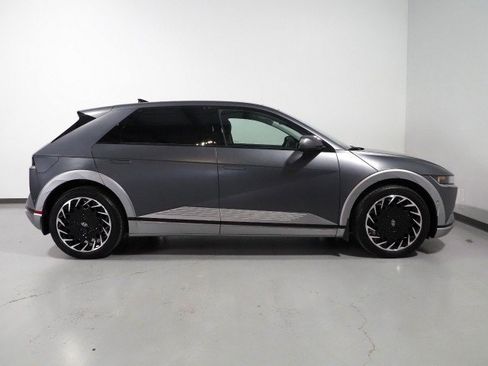Used 2024 Hyundai Ioniq 5 AWD Limited image 5