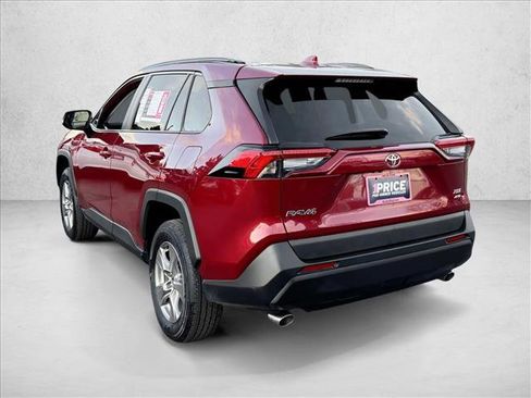 Used 2025 Toyota RAV4 XLE image 5