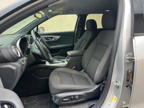 Used 2020 Chevrolet Blazer LT FWD image 8
