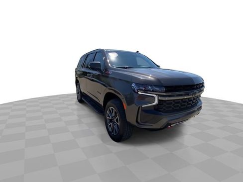 Used 2021 Chevrolet Tahoe Z71 w/ Z71 Off-Road Package AWD/4WD image 4