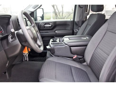 Used 2022 Chevrolet Silverado 2500 Custom w/ Custom Value Package image 30