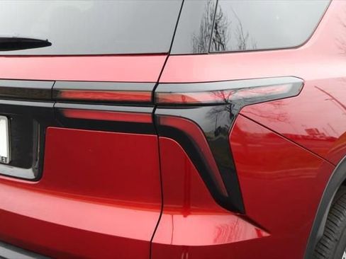 New 2026 Chevrolet Traverse LT w/ Driver Confidence Package image 7