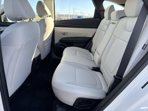 Used 2025 Hyundai Tucson SE image 21