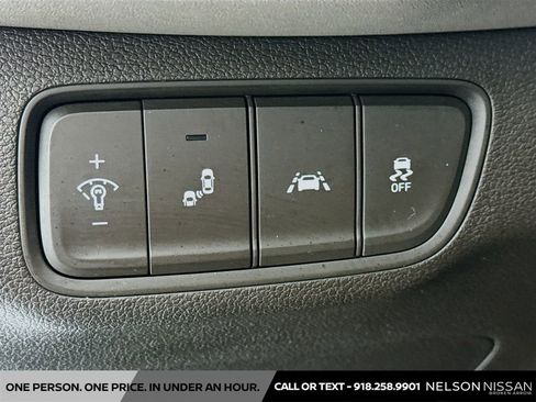 Used 2019 Hyundai Santa Fe SE FWD image 10