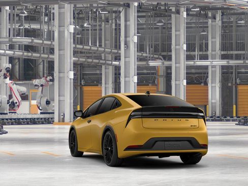 New 2026 Toyota Prius Plug-In Hybrid image 9