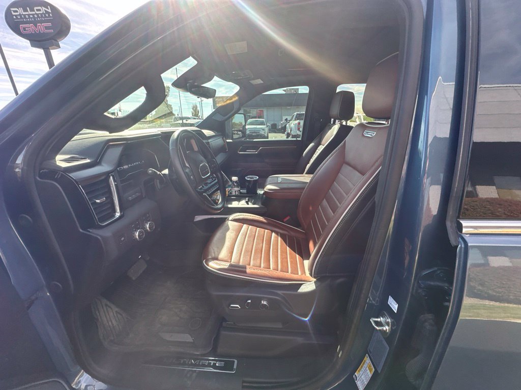 Used 2025 GMC Sierra 2500 Denali Ultimate AWD/4WD image 9