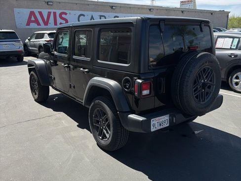 Used 2025 Jeep Wrangler Sport S image 8