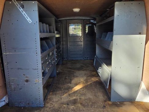 Used 2014 Ford E-250 and Econoline 250 w/ Power Group RWD image 9