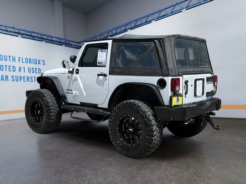 Used 2013 Jeep Wrangler Sport AWD/4WD image 4