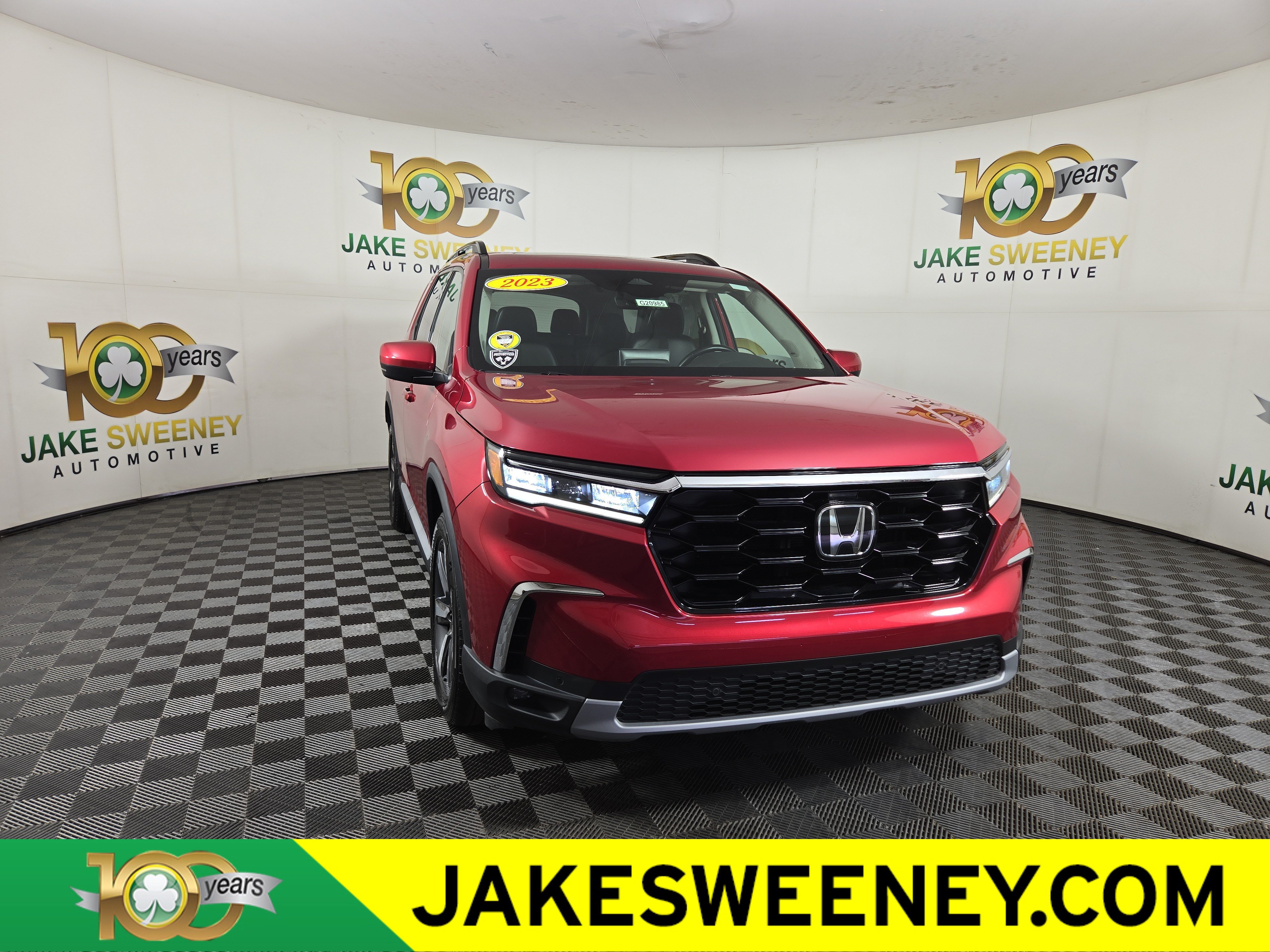 Used 2023 Honda Pilot Touring image 1