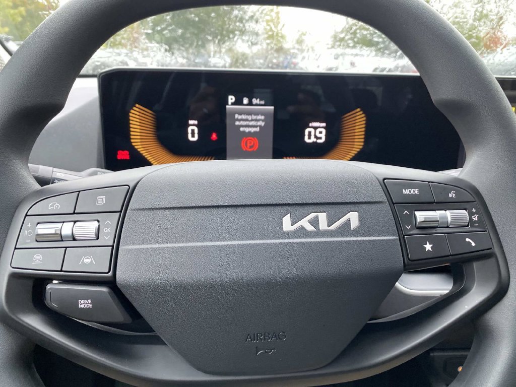 New 2026 Kia K4 FWD image 10