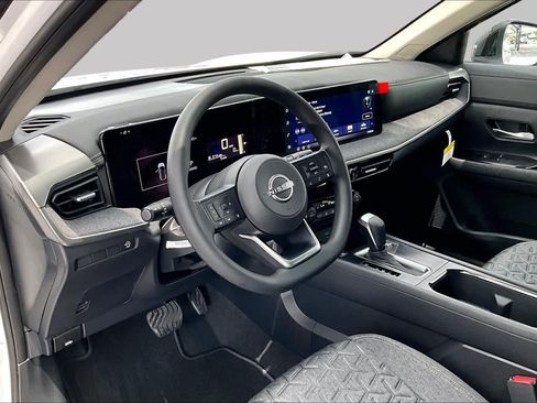 New 2026 Nissan Kicks SV w/ SV Premium Package FWD image 8