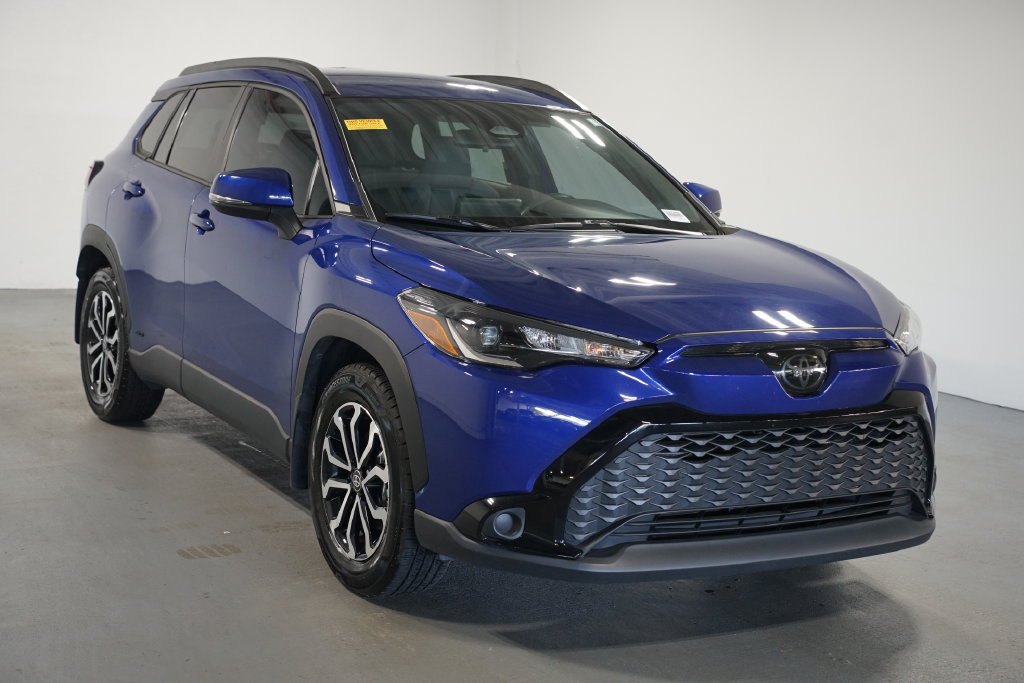 Certified 2023 Toyota Corolla Cross AWD Hybrid image 3