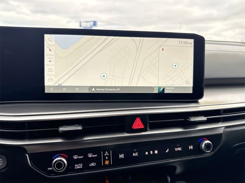 New 2025 Kia Sorento S image 19