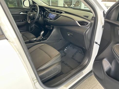 Used 2022 Buick Encore GX Select FWD image 23