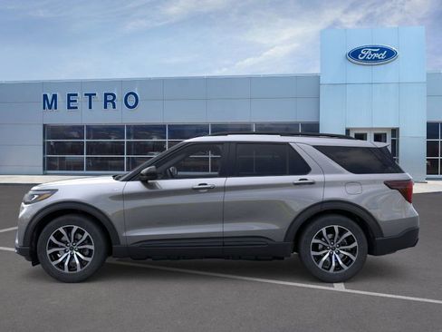 New 2026 Ford Explorer ST-Line image 4