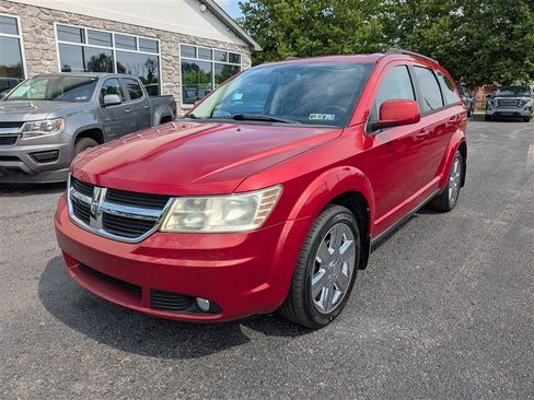 Used 2010 Dodge Journey SXT w/ Rear Seat Video Group FWD image 2