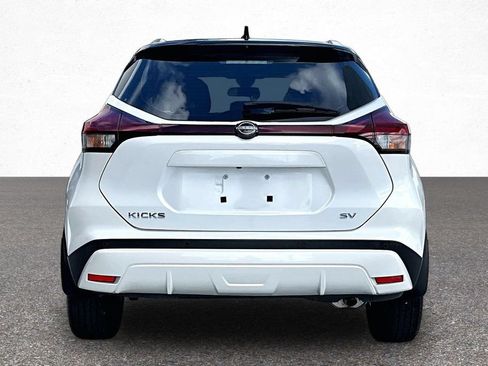 Used 2024 Nissan Kicks SV FWD image 6