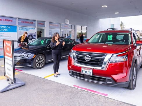 Used 2019 Nissan Pathfinder SL image 36