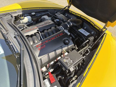 Used 2007 Chevrolet Corvette Convertible w/ Preferred Equipment Group RWD image 24