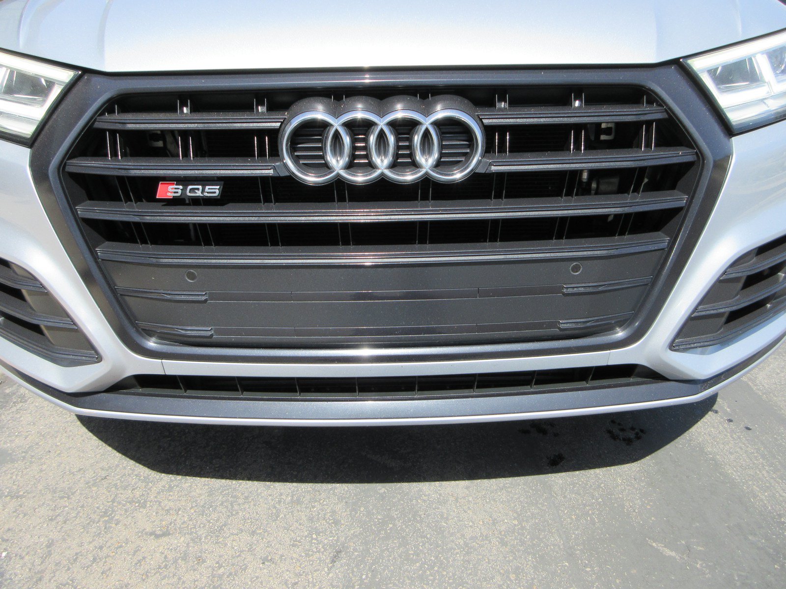 Used 2019 Audi SQ5 Premium Plus AWD/4WD image 15
