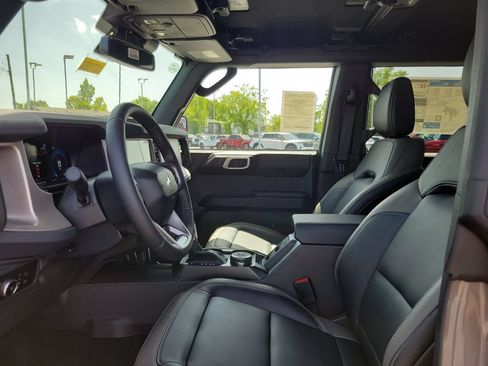 New 2026 Ford Bronco Outer Banks AWD/4WD image 18