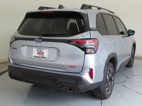 Used 2026 Subaru Forester Limited AWD/4WD image 3