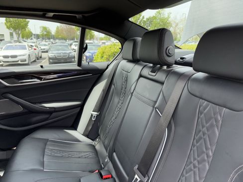 Certified 2023 BMW M550i xDrive w/ Executive Package AWD/4WD image 32