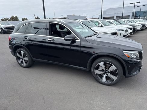 Used 2019 Mercedes-Benz GLC 350e 4MATIC image 7