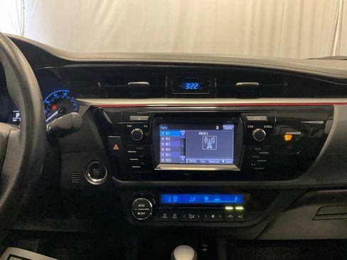 Used 2016 Toyota Corolla S Special Edition FWD image 25
