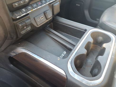 Used 2021 GMC Sierra 2500 SLT w/ SLT Premium Package image 16