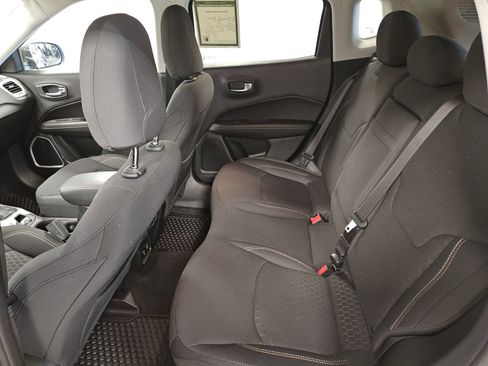 Used 2019 Jeep Compass Sport w/ Cold Weather Group image 11