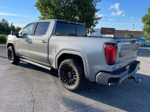 Used 2023 GMC Sierra 1500 Denali AWD/4WD image 4